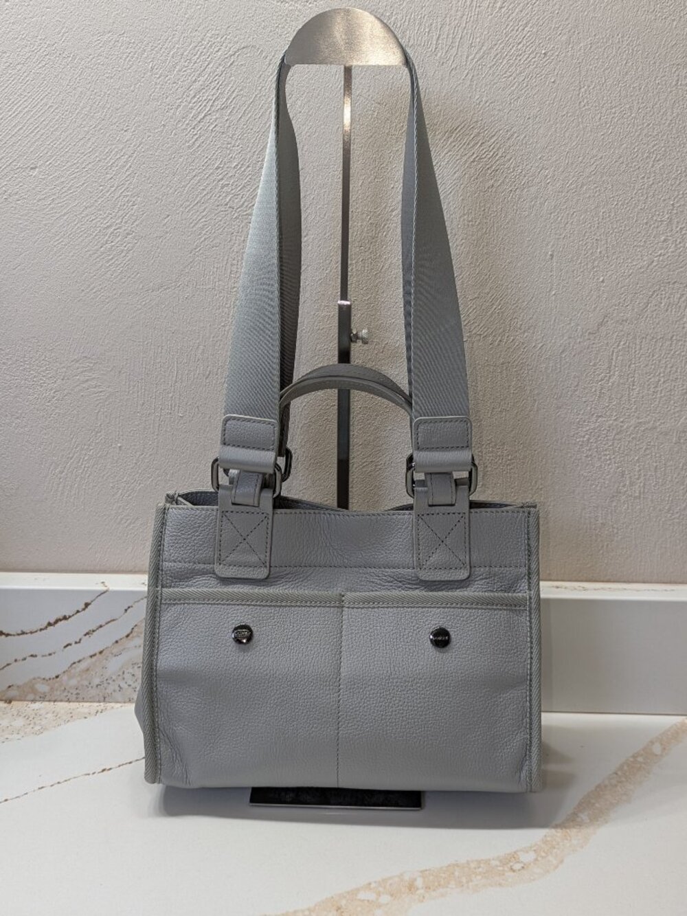 Botkier New York Bedford leather tote, EUC! - Picture 6 of 7